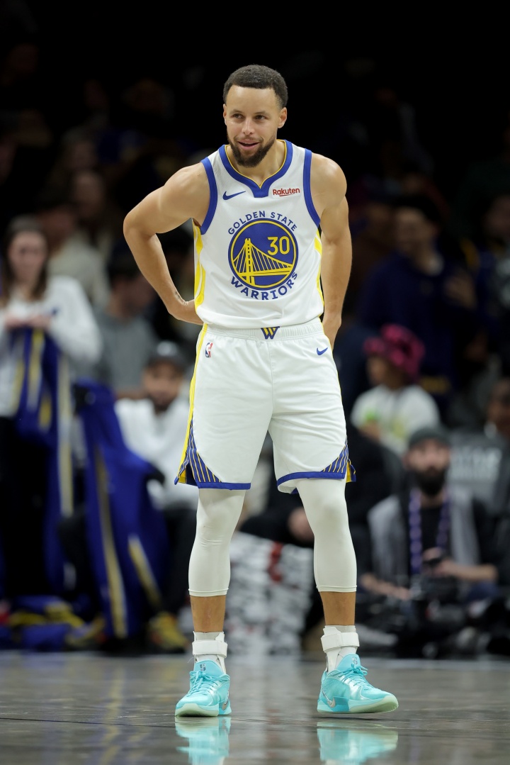 🤩来感觉了！库里生涯第45次单节20+ 继续高居历史第一！